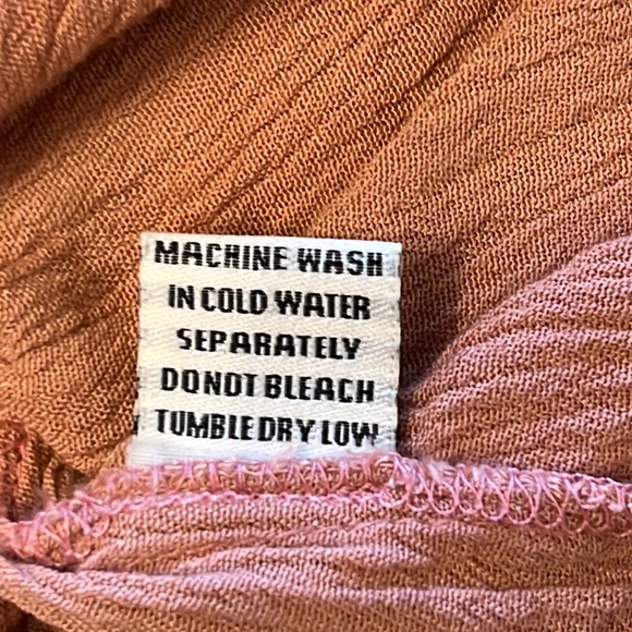 SIM & SAM | Floral Embroidered Spaghetti Tank | Size XS - Picture 5 of 8